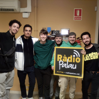 Eterna Resaca amb Los niños del balcón1 16.11.22 ret.jpeg