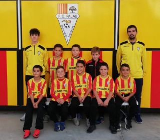 Benjamí A FC Palau 2019-20.jpg